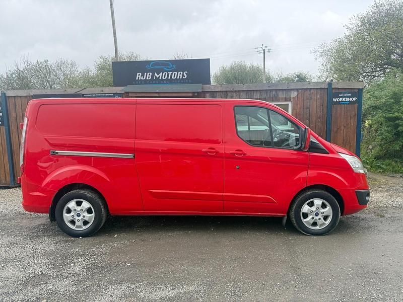 Usado Ford Transit Custom Limited 170 HP (125 kW) 2016 Vermelho Van