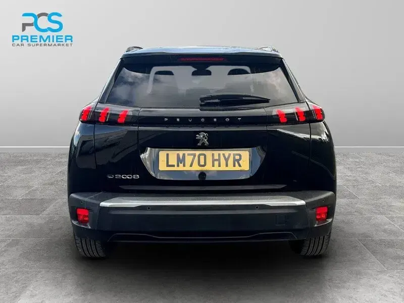Used Peugeot 2008 Allure 100 kW (136 HP) 2020 Black SUV