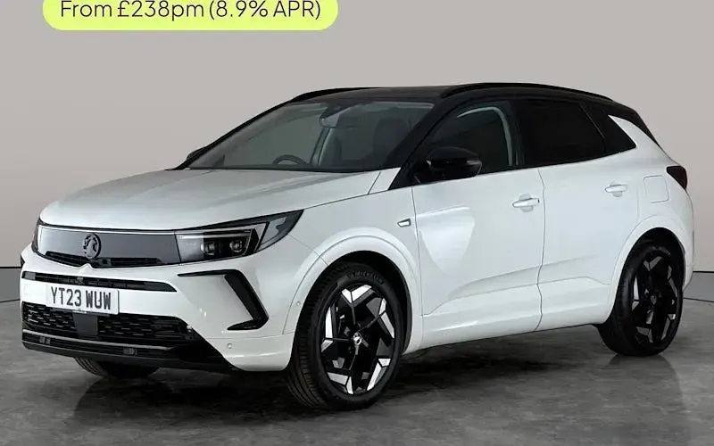 Used Vauxhall Grandland X GSe 300 HP (220 kW) 2023 SUV