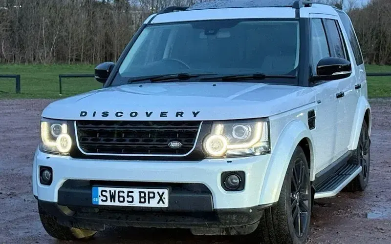 Used Land Rover Discovery HSE 256 HP (188 kW) 2015 White SUV