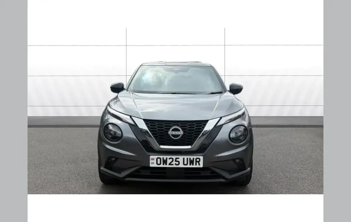 Used Nissan Juke Tekna 114 HP (83 kW) 2025 Grey SUV