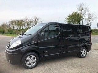 Used Renault Trafic 115 HP (84 kW) 2012 Black MPV