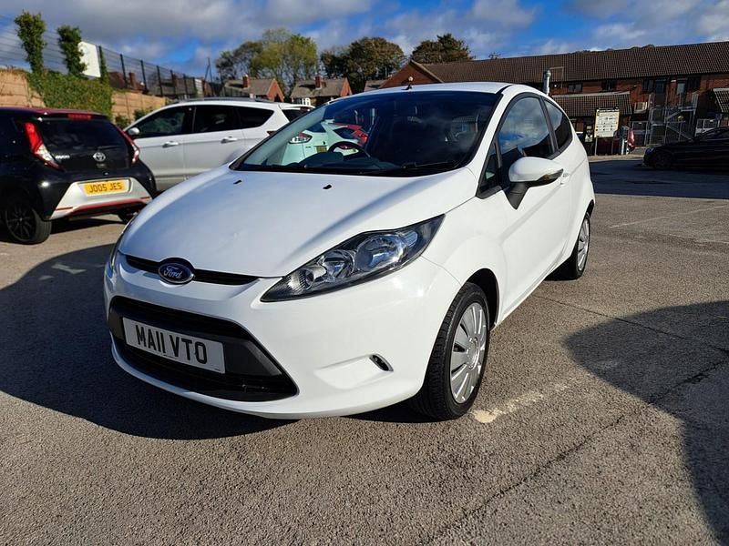 Used Ford Fiesta 2011 White Hatchback