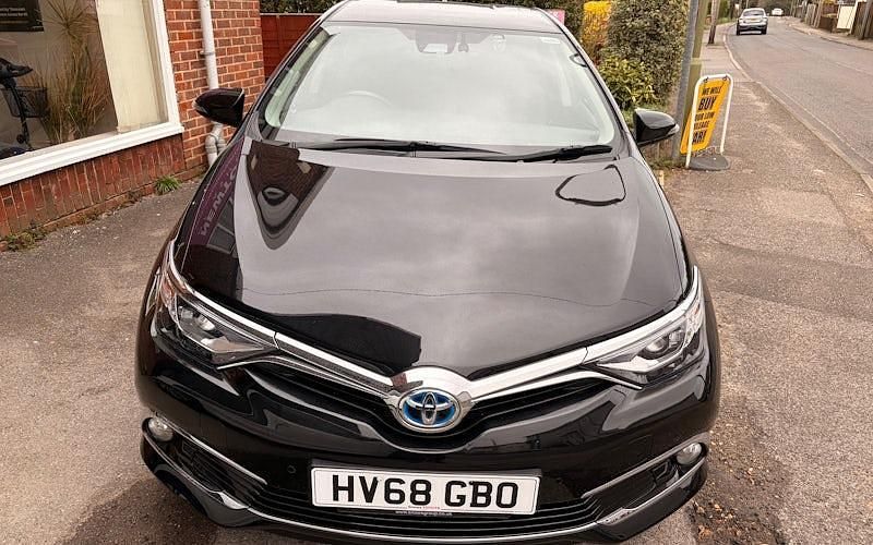 Used Toyota Auris Hybrid 136 HP (100 kW) 2019 Hatchback