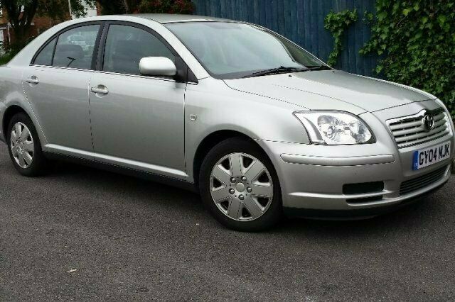 Used 2004 Toyota Avensis Hatchback | £1,395 (Fair price) - Image 1/4