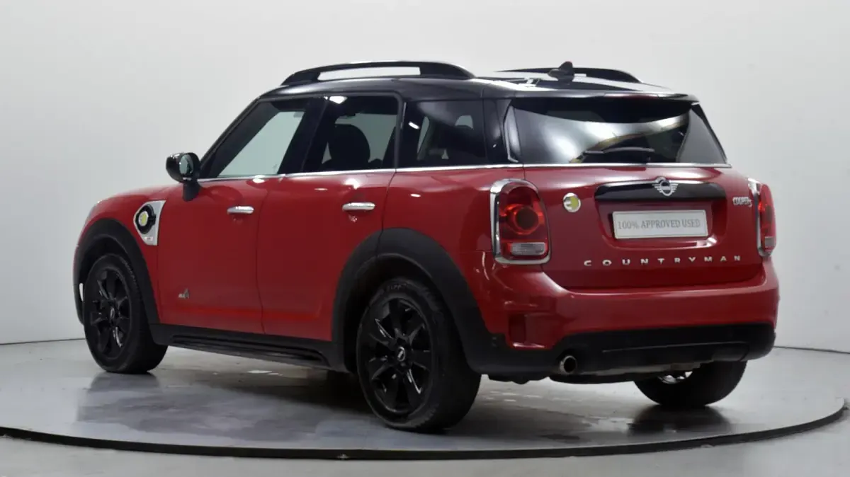 Usado Mini Cooper S Countryman Classic 221 CV (162 kW) 2019 Rojo SUV