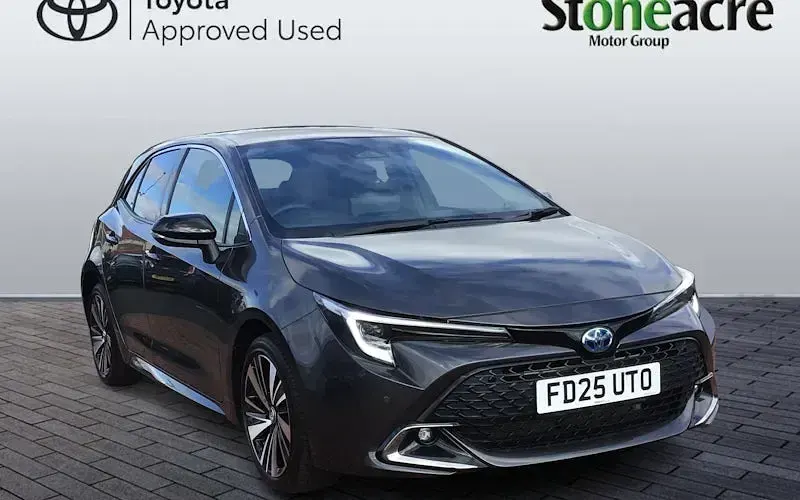 Used Toyota Corolla Design 140 HP (102 kW) 2025 Hatchback