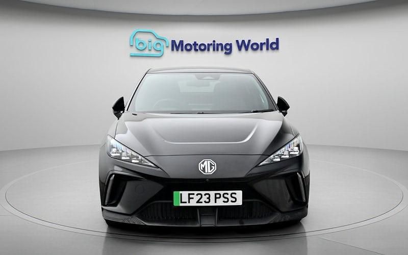 Begagnad MG MG4 EV Trophy 150 kW (204 HK) 2025 Halvkombi