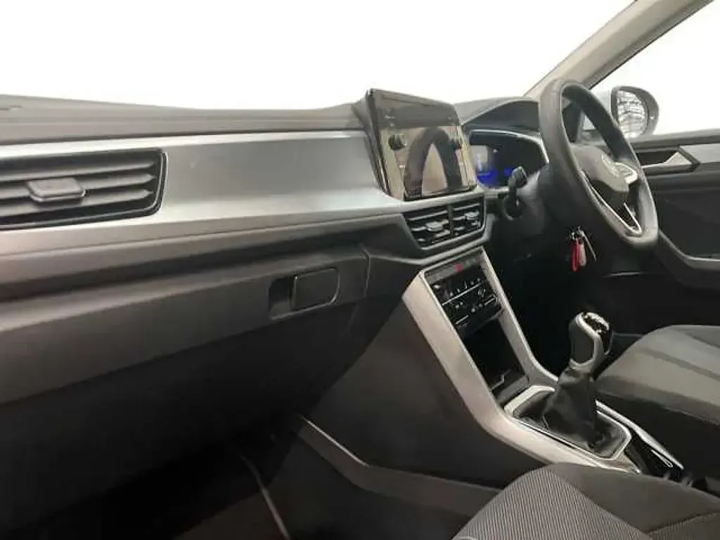 Used VW T-Roc Life 110 HP (80 kW) 2023 White SUV