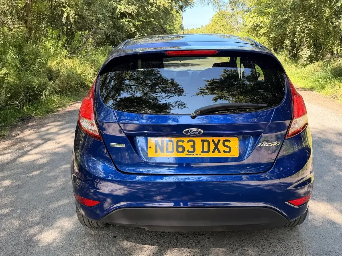 Used Ford Fiesta Zetec 2013 Blue Hatchback