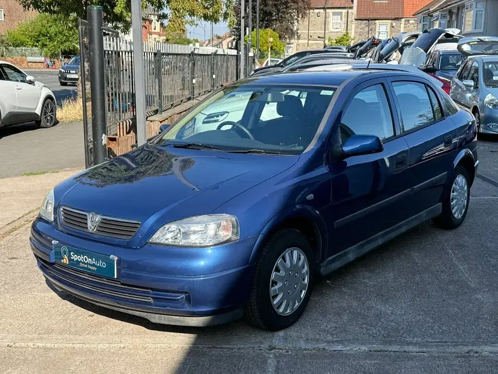 Used Vauxhall Astra 2002 Blue Hatchback