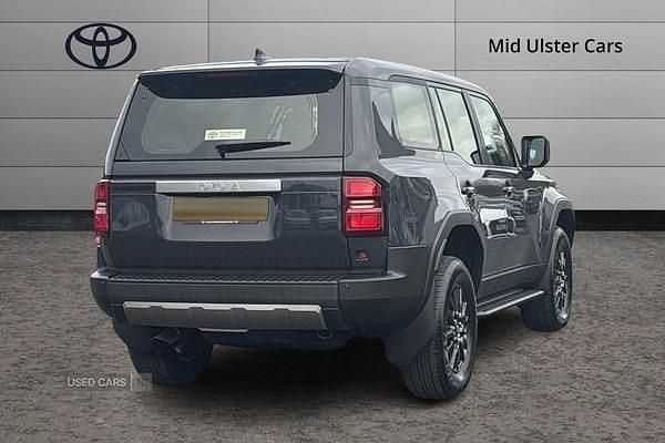 Used Toyota Land Cruiser 204 HP (150 kW) 2025 Grey