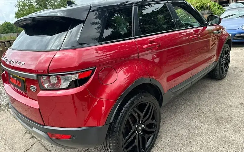 Used Land Rover Range Rover evoque Pure 150 HP (110 kW) 2015 Hatchback