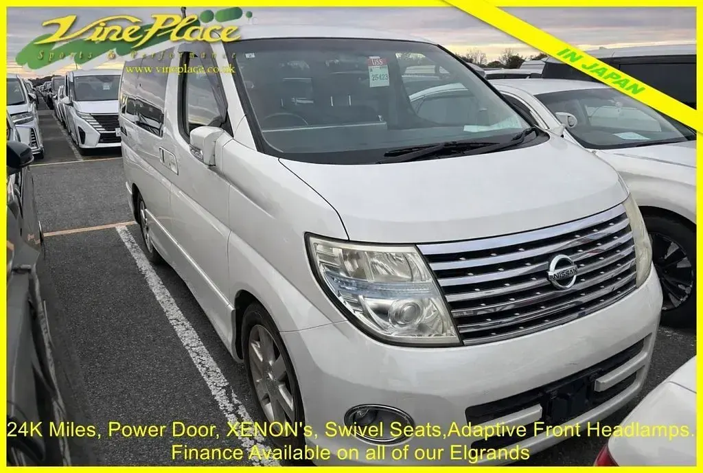 Used Nissan Elgrand 2007 White MPV