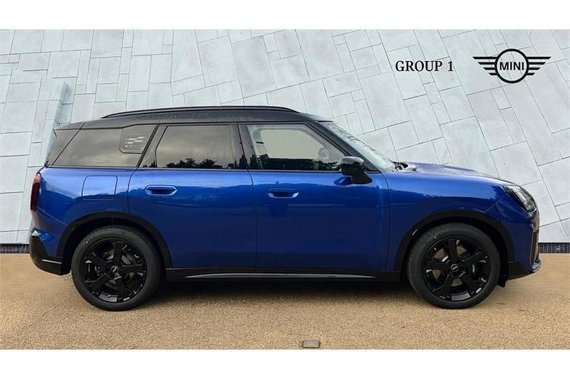 Used Mini Countryman Sport 218 HP (160 kW) 2025 Blue SUV