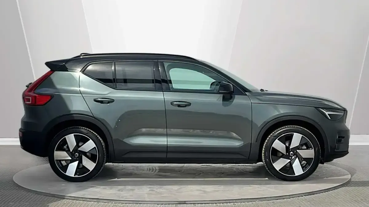 New Volvo EX40 Plus 295 kW (402 HP) 2026 SUV