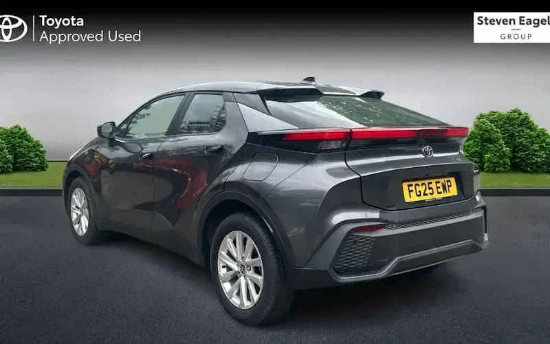 Used Toyota C-HR 140 HP (102 kW) 2025 Grey SUV