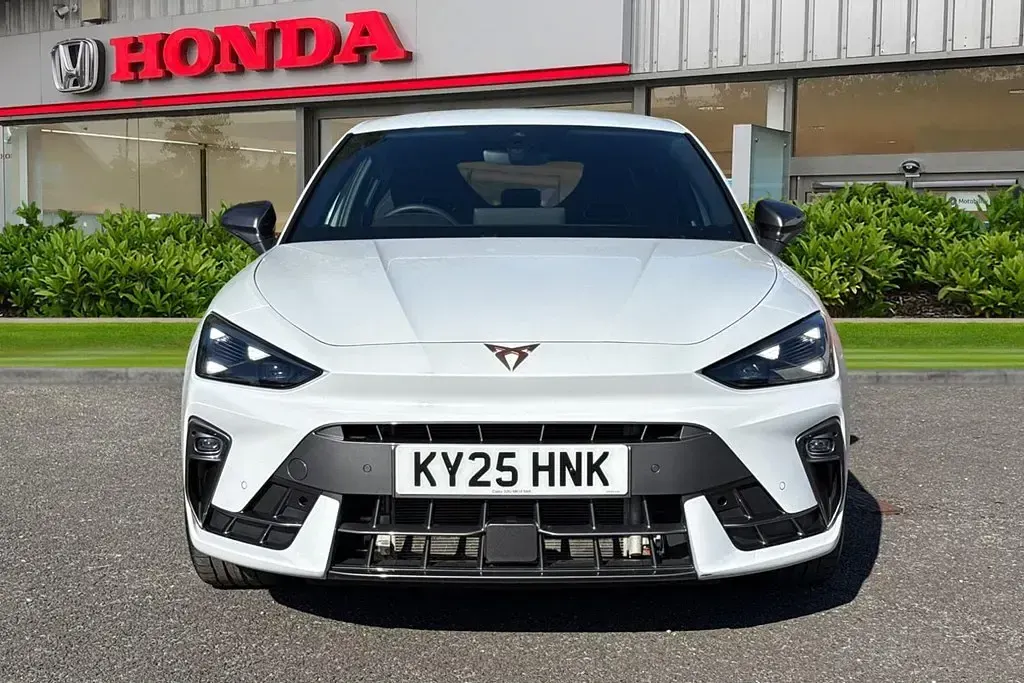 Used Cupra Leon 2025 White Hatchback