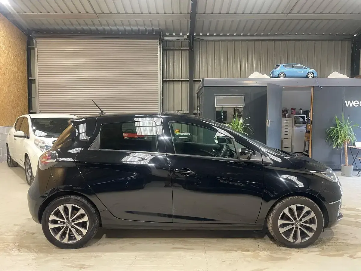 Used Renault Zoe GT-Line 100 kW (136 HP) 2021 Black Hatchback