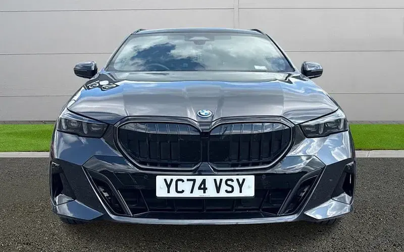 Usado BMW 530e M Sport 299 HP (219 kW) 2026 Carrinha