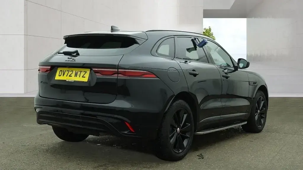 Used Jaguar F-Pace R-Dynamic 250 HP (183 kW) 2023 Black SUV