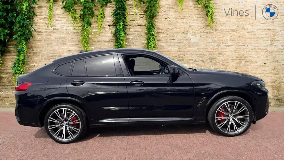 Usado BMW X4 M Sport 282 CV (207 kW) 2023 Negro SUV
