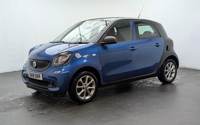 Used Smart ForFour Passion 71 HP (52 kW) 2018 Black Hatchback