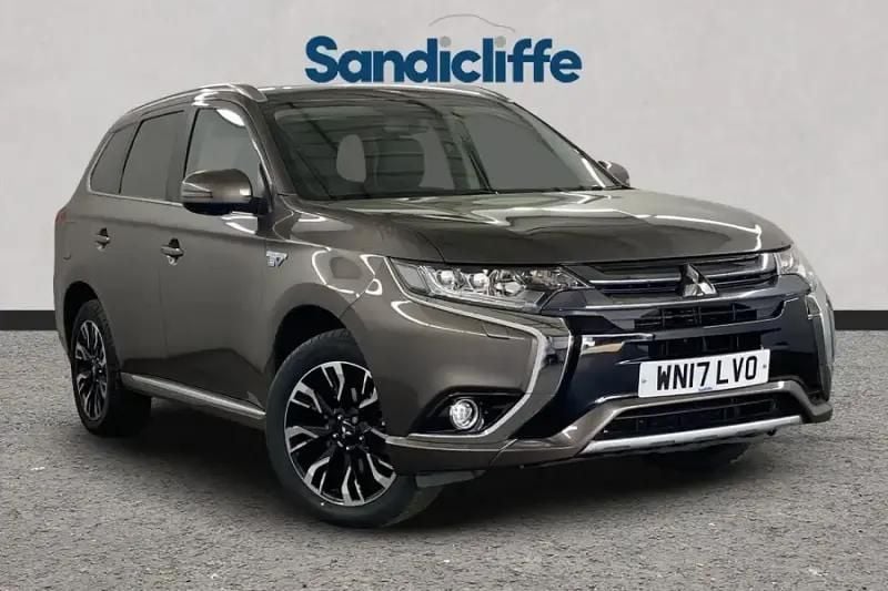 Colour Used 2017 Mitsubishi Outlander SUV | £11,307 (Fair price) - Image 1/4