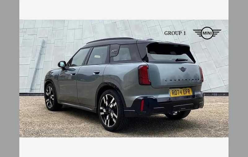 Used Mini Countryman Sport 218 HP (160 kW) 2024 Green SUV