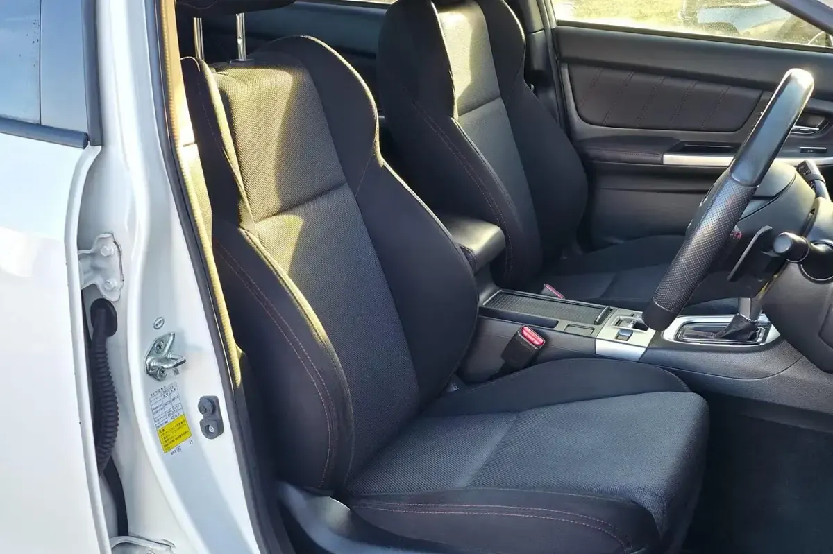 Used Subaru WRX STI GT 300 HP (220 kW) 2014 White Sedan