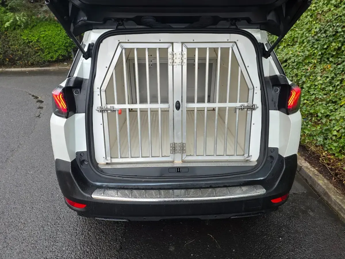 Gebraucht Peugeot 5008 Allure Premium 130 PS (95 kW) 2021 Weiß SUV