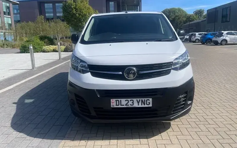 Used Vauxhall Vivaro 101 HP (74 kW) 2023 MPV