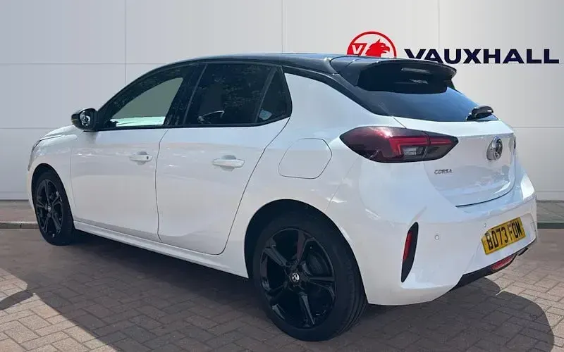Used Vauxhall Corsa 75 HP (55 kW) 2023 White Hatchback