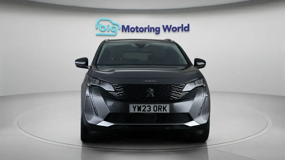 Used Peugeot 3008 Allure+ 131 HP (96 kW) 2022 Grey SUV