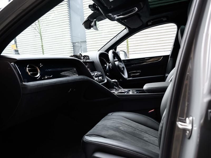 New Bentley Bentayga 2026 Gravity grey SUV