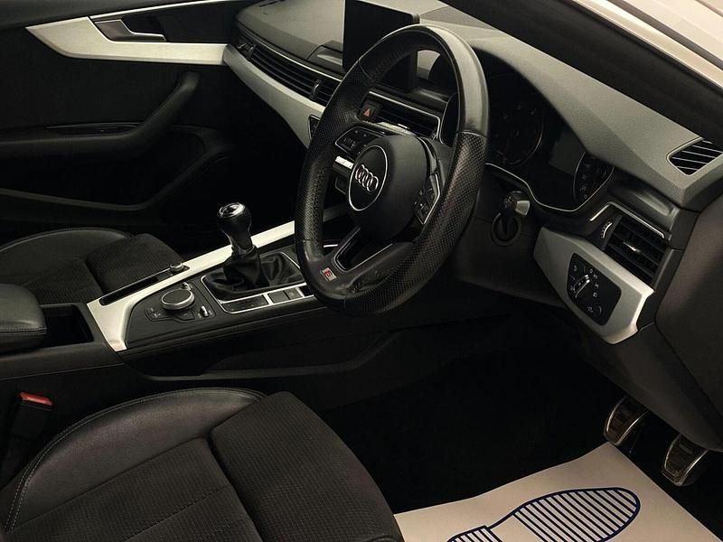 Used Audi A5 Sportback S-Line 190 HP (139 kW) 2017 White Hatchback