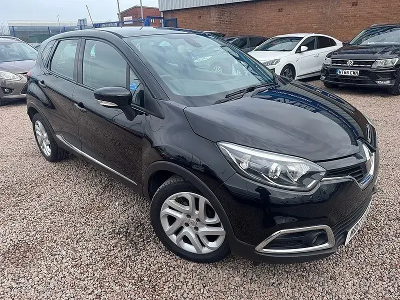 Second-hand Renault Captur Dynamique 90 CP (66 kW) 2017 Negru SUV