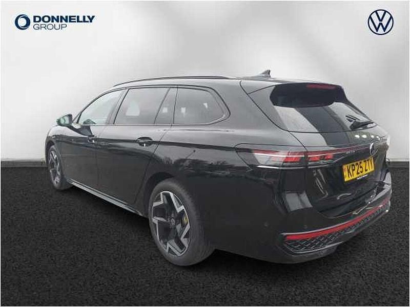 Used VW Passat 204 HP (150 kW) 2025 Estate