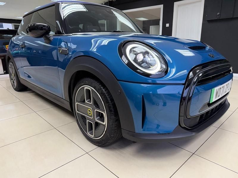 Usado Mini Cooper S Collection 135 kW (184 HP) 2021 Azul Citadino