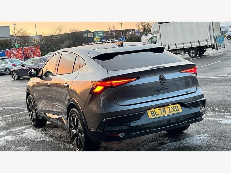 Used Renault Rafale Techno Esprit Alpine 200 HP (147 kW) 2024 Grey SUV
