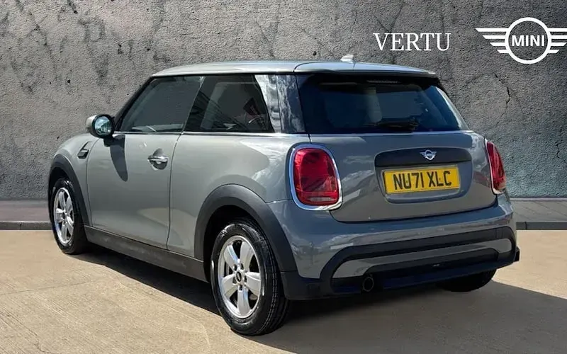 Used Mini ONE Classic 102 HP (75 kW) 2021 Grey Hatchback