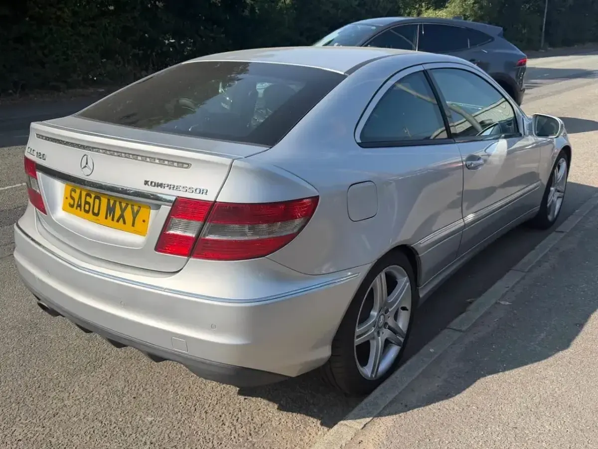 Used Mercedes CLC180 143 HP (105 kW) 2010 Silver Coupe
