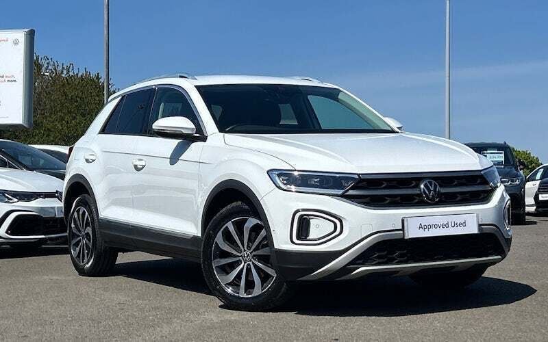 Used 2024 VW T-Roc Style SUV | £18,295 (Fair price) - Image 1/4