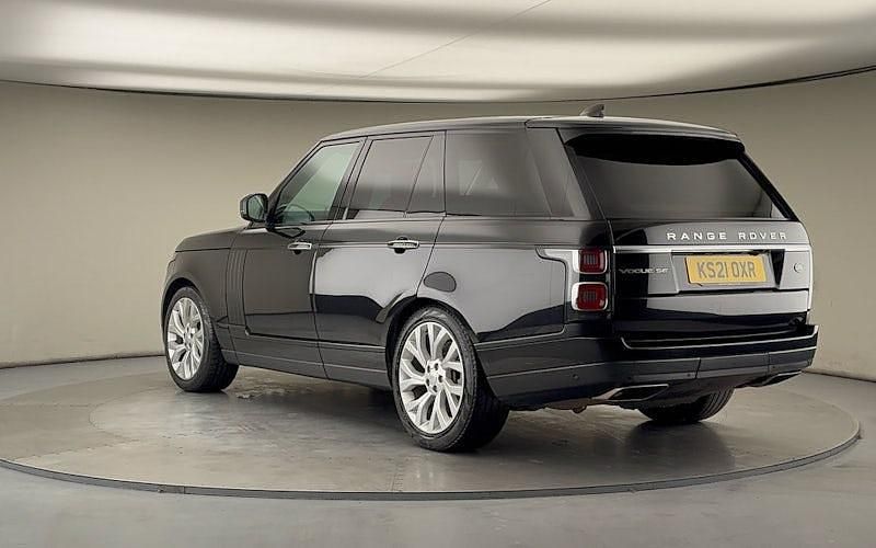 Used Land Rover Range Rover Vogue SE 300 HP (220 kW) 2021 Santorini black SUV