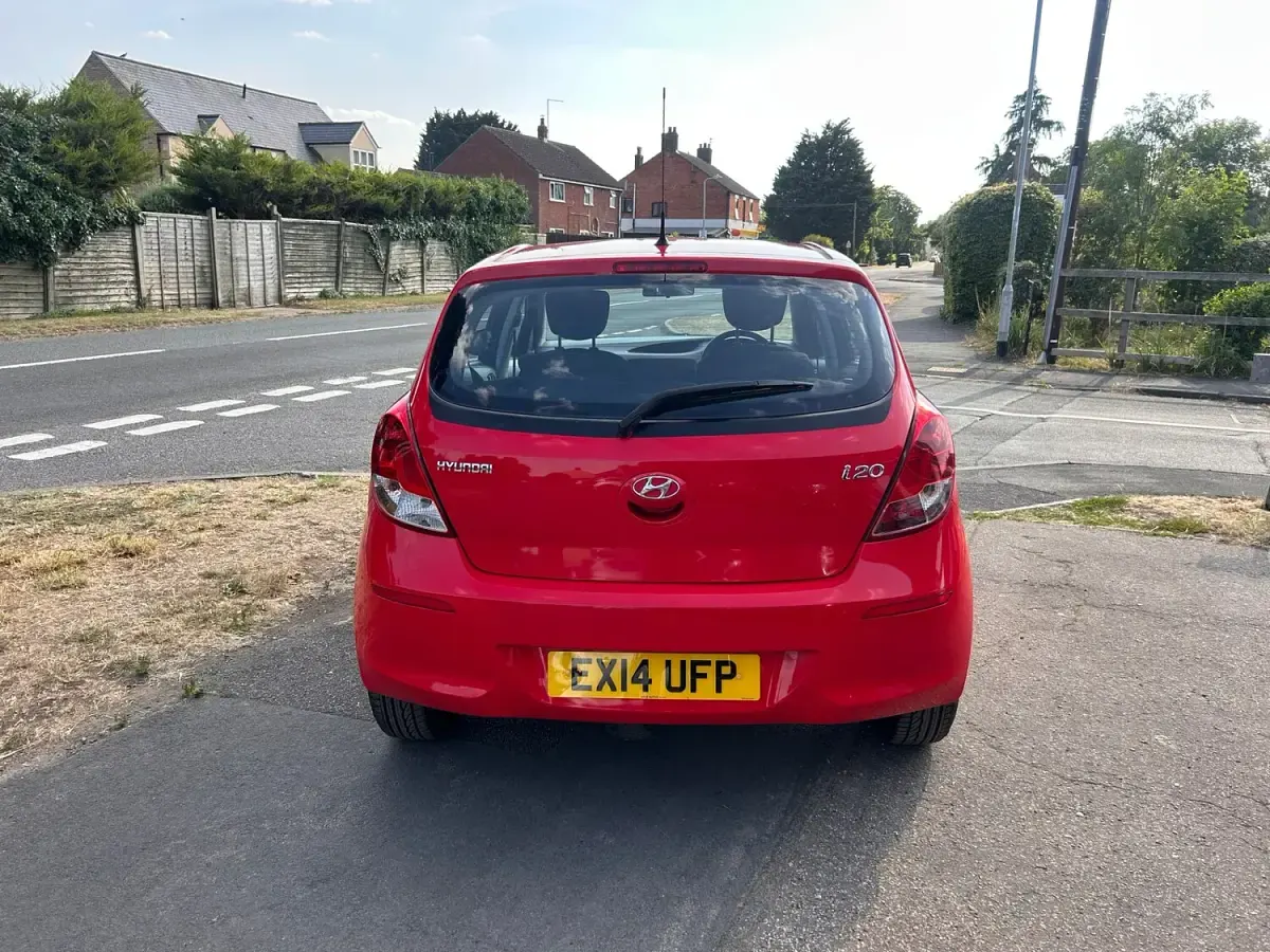 Used Hyundai i20 Active 2014 Red Hatchback
