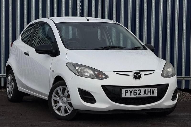White Used 2012 Mazda 2 Hatchback | £2,795 (Fair price) - Image 1/1