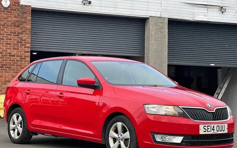 Used Skoda Rapid SE 105 HP (77 kW) 2014 Hatchback