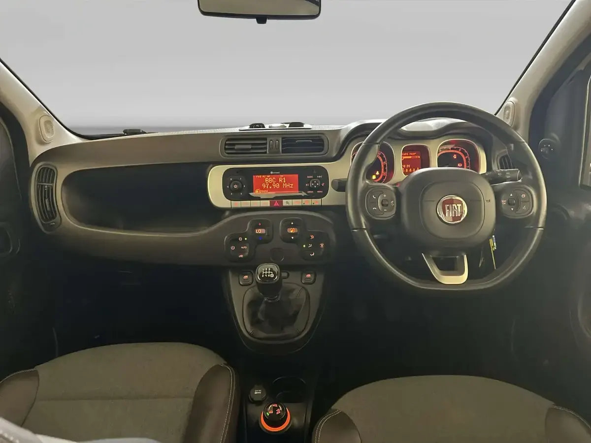 Used Fiat Panda Cross Cross 90 HP (66 kW) 2019 Yellow Hatchback