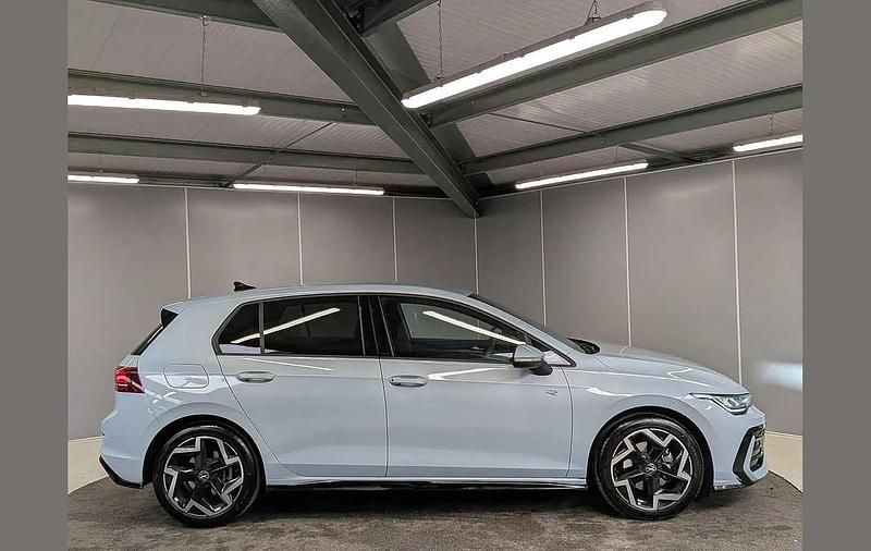 Used VW Golf VIII R-line 147 HP (108 kW) 2026 Blue Hatchback