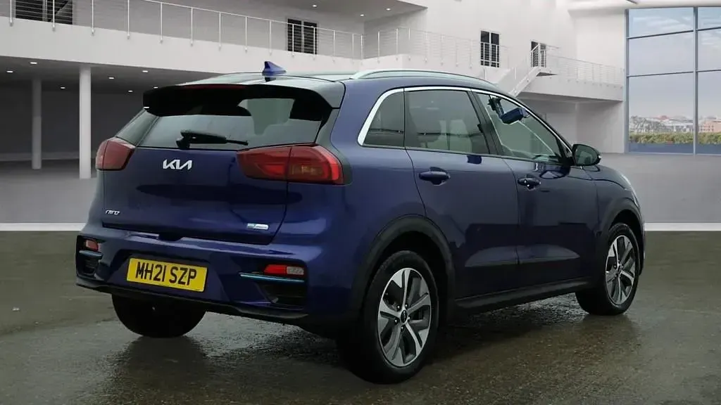 Second-hand Kia Niro 150 kW (204 CP) 2021 Albastru SUV